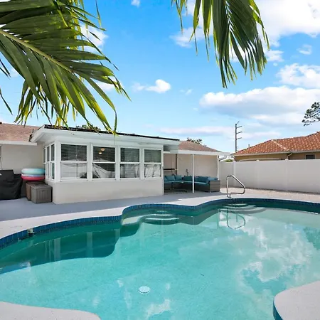 Ultimate Private Home With Heated Pool